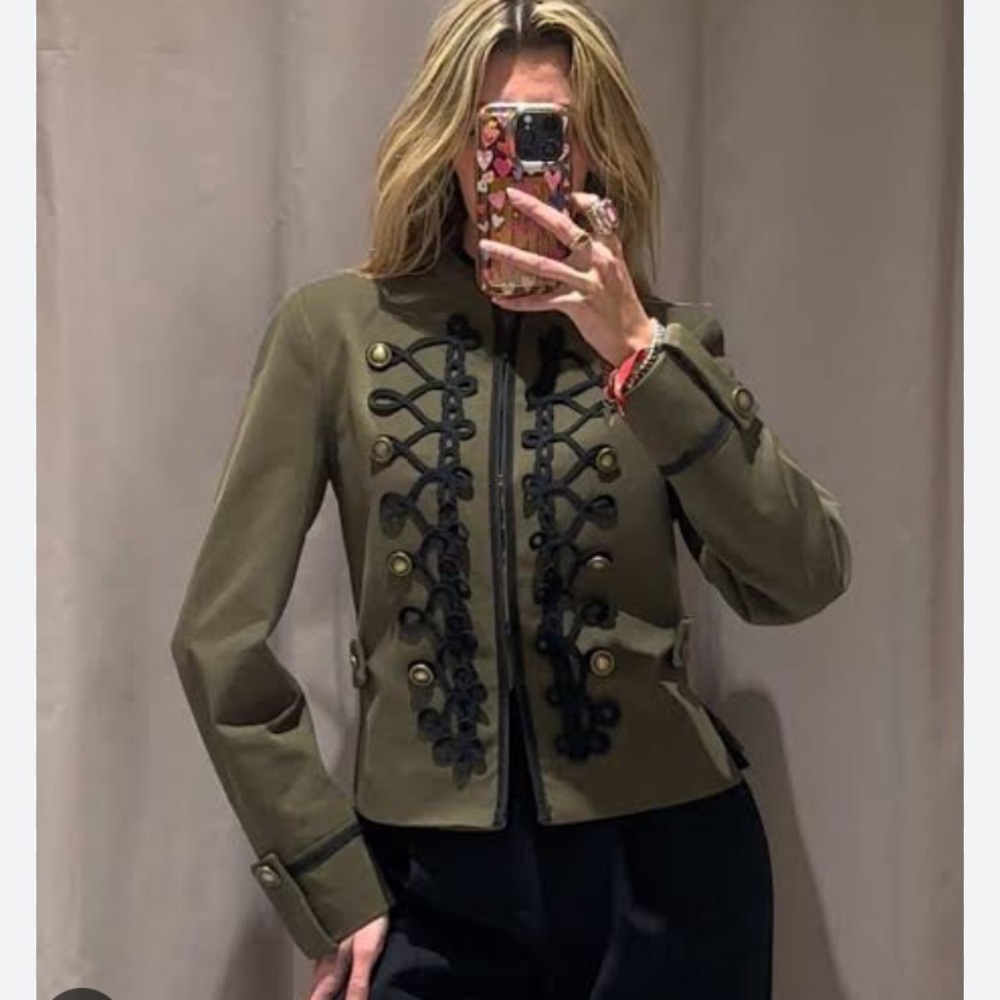 ZARA BLAZER WITH EPAULETS AND FIREMAN CLASP